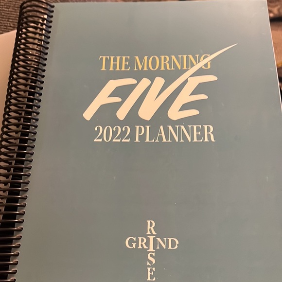 The Morning Five 2022 Planner Rise Grind